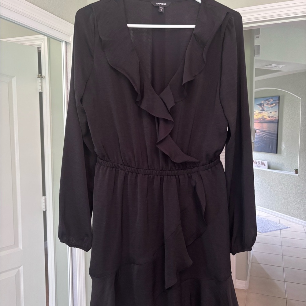 Express Black Long Sleeve Ruffle V-Neck Dress